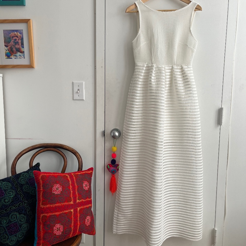 Leifsdottir white midi length sundress size 4